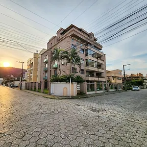 Apto El Shadday 202 Cento E Cinqüenta Metros Do Mar , Bombinhas Brasil